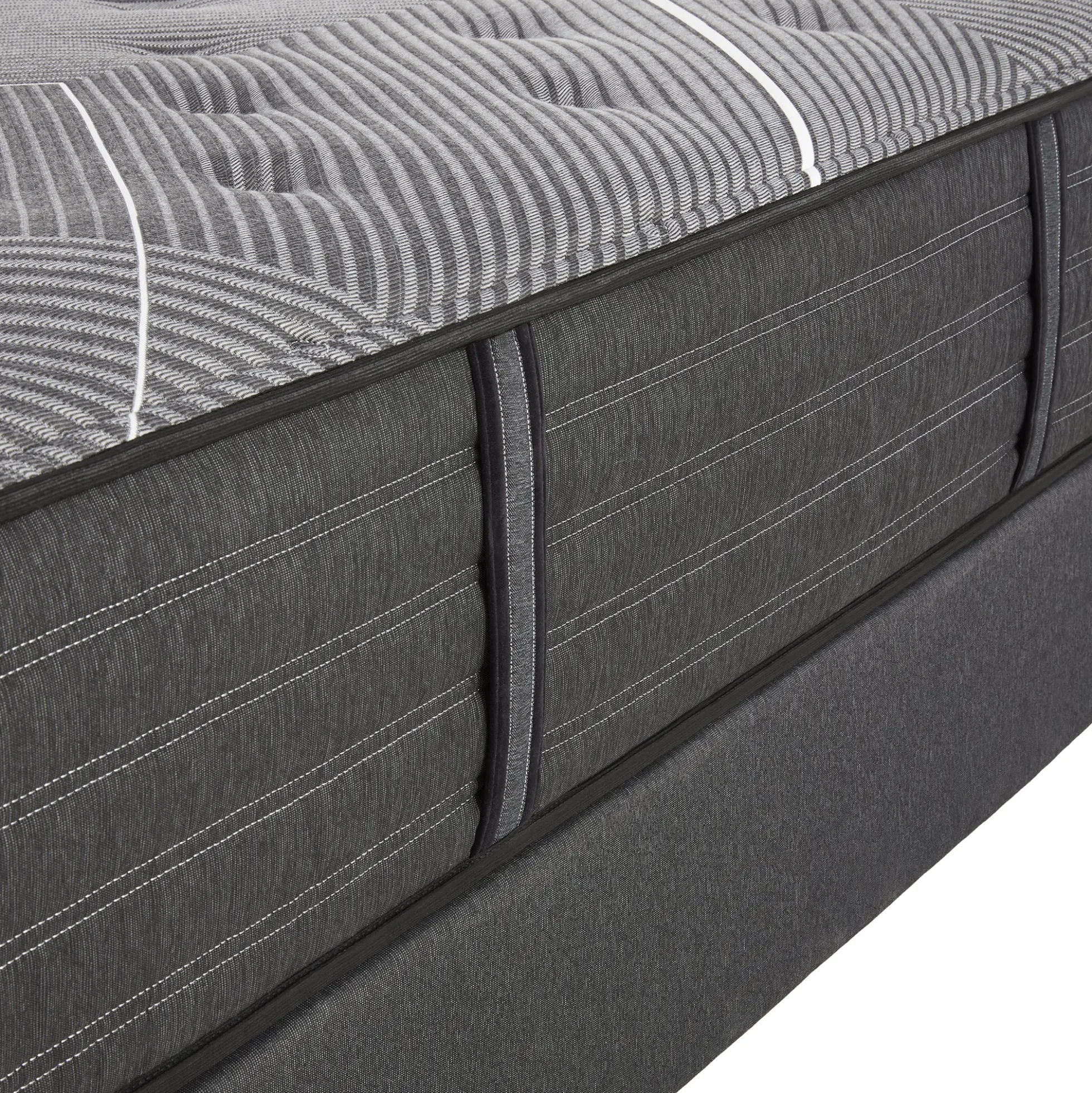 Beautyrest Black B-Class Plush Mattress