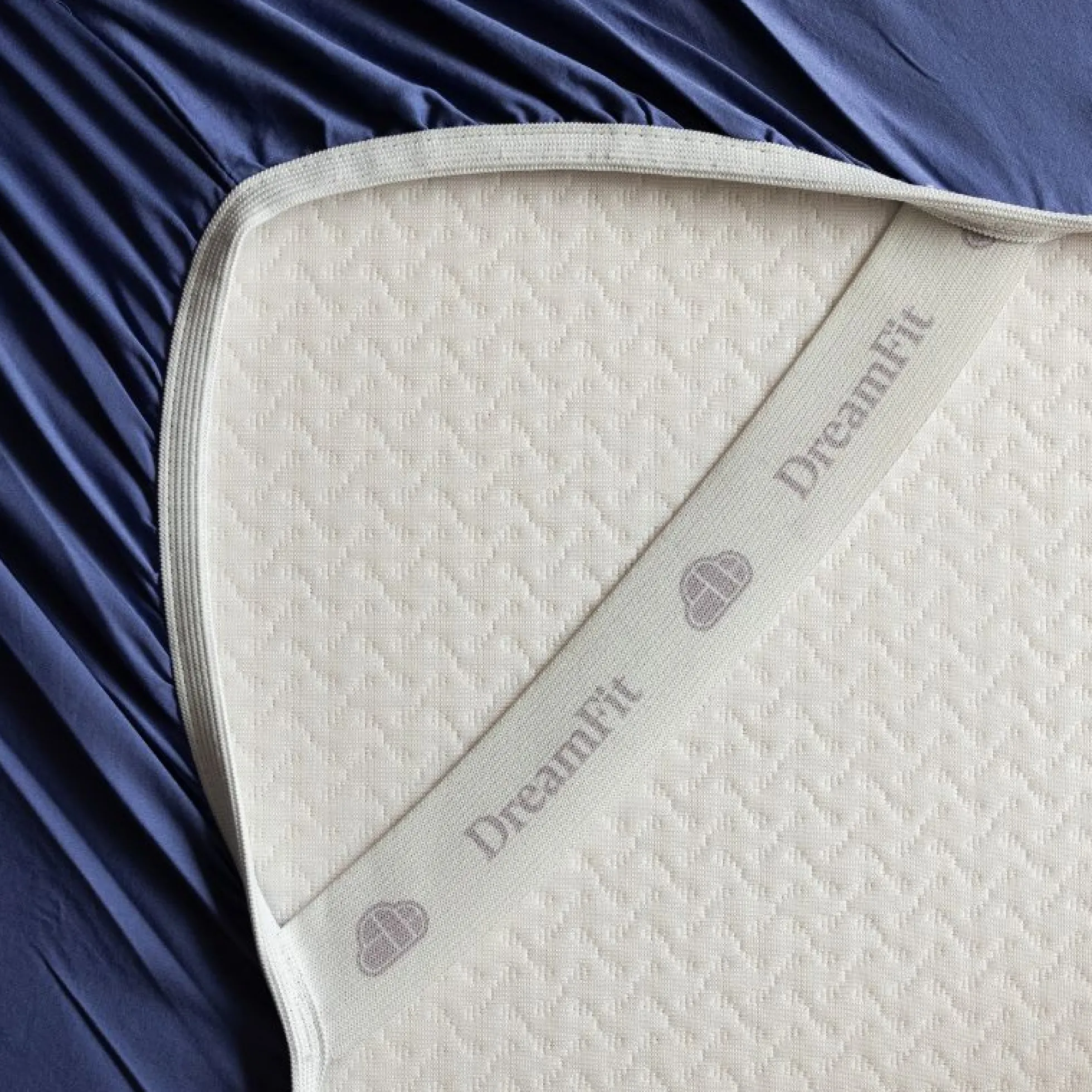 DreamFit DreamCool™ Egyptian Cotton Sheet Set
