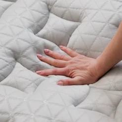 Helix Midnight Luxe Medium Hybrid Mattress